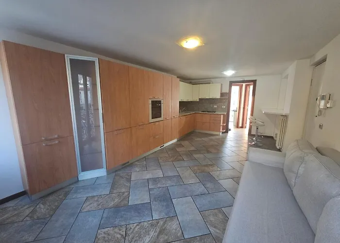 Apartment View - Lakefront - Station 5', Wifi Lecco