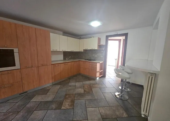 View - Lakefront - Station 5', Wifi Apartment Lecco