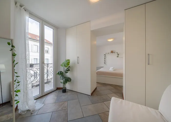 View - Lakefront - Station 5', Wifi Appartement Lecco