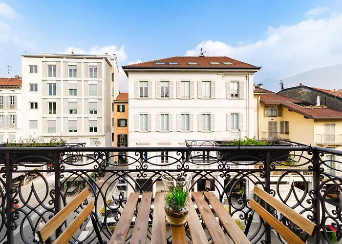 View - Lakefront - Station 5', Wifi Appartement Lecco