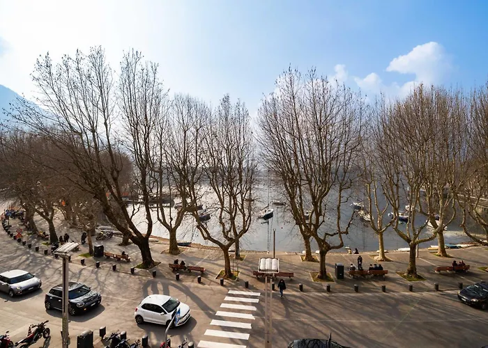 View - Lakefront - Station 5', Wifi 아파트 레코