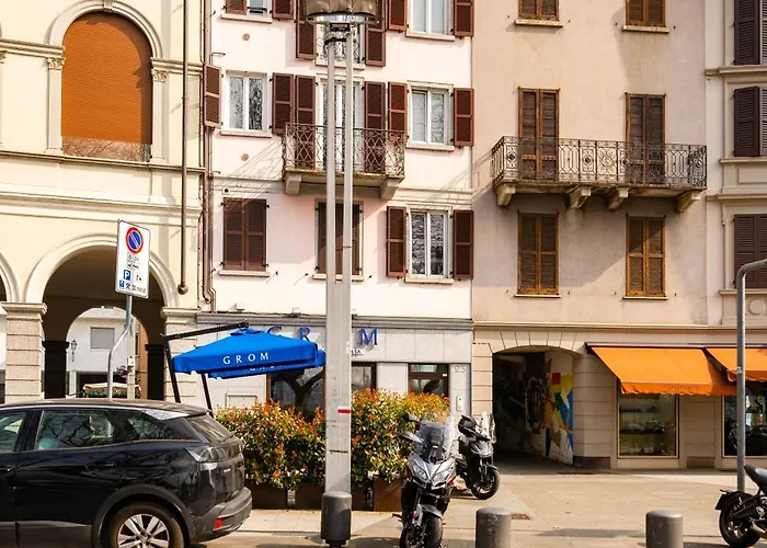 Appartement View - Lakefront - Station 5', Wifi Lecco